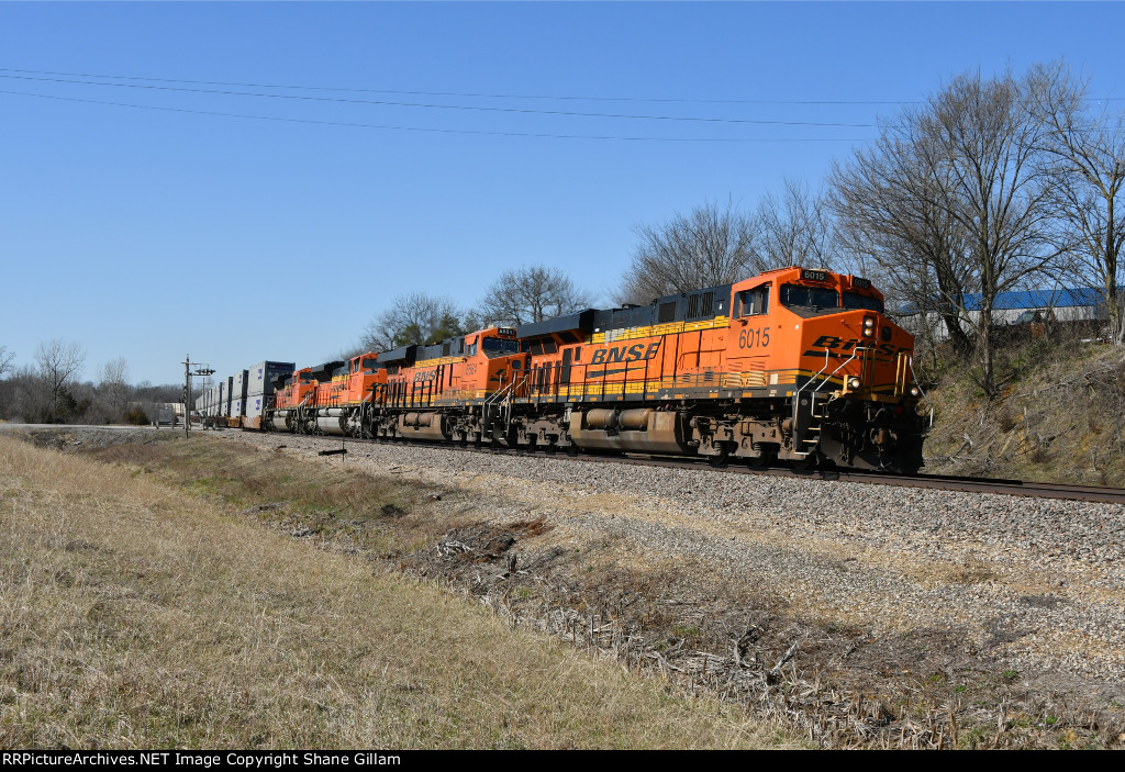 BNSF 6015